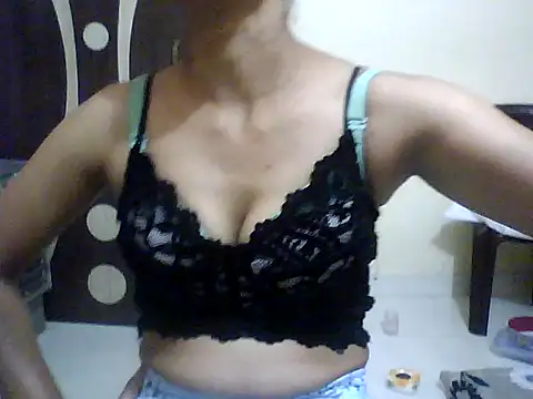 Sonam1186 online show from May 4, 2026, 6:48 pm