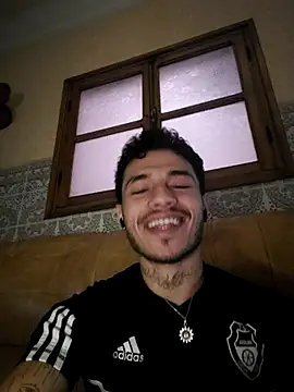 Snapshot of Thewildaliii0 chatting on March 20, 2026, 6:46 pm Thewildaliii0 online show from March 20, 2026, 6:46 pm