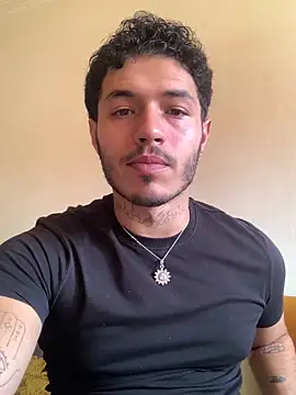 Thewildaliii0 online show from June 13, 2026, 2:37 pm