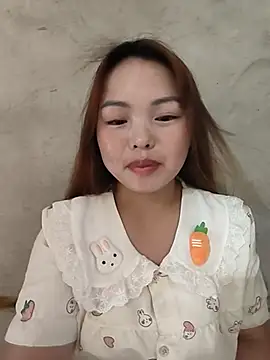 Mina xYx online show from May 25, 2026, 4:18 am