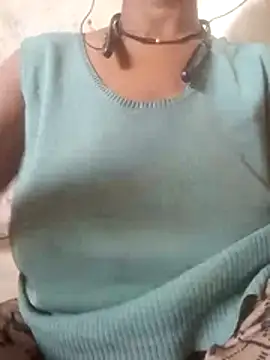 Snapshot of Mona_ji32 chatting on April 12, 2026, 3:00 am Mona ji32 online show from April 12, 2026, 3:00 am