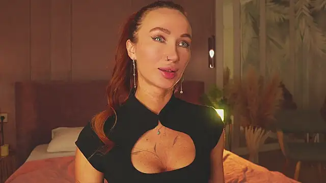 SerenaWest  online show from May 3, 2026, 6:03 pm