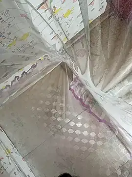 Cherry XyX online show from March 26, 2026, 5:51 pm