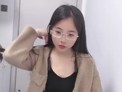 Snapshot of MIAOMIAO-666 chatting on April 4, 2026, 7:39 am MIAOMIAO-666 online show from April 4, 2026, 7:39 am