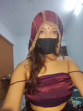 Candyy crushh online show from August 3, 2026, 4:11 pm
