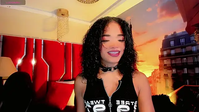 Paola Delfino online show from June 17, 2026, 11:34 am