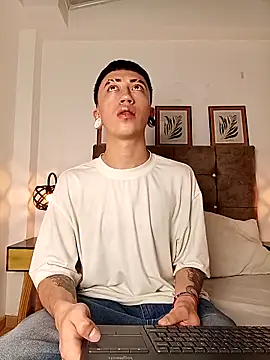 Yoshua Smith online show from March 18, 2026, 1:14 pm