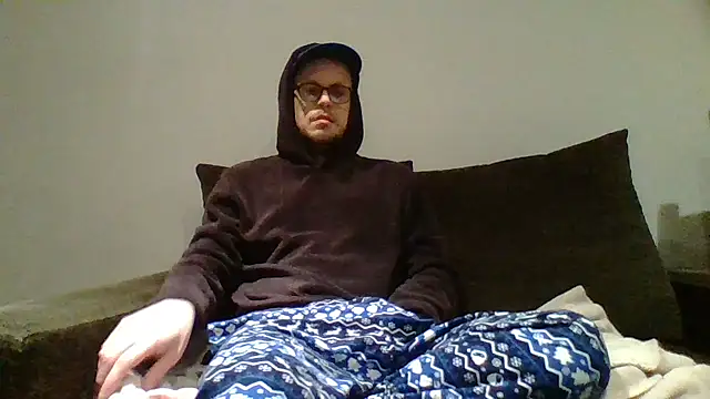 Snapshot of HornyLad34UK chatting on March 16, 2026, 10:58 pm HornyLad34UK online show from March 16, 2026, 10:58 pm