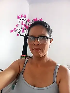 Latina306 online show from March 17, 2026, 4:10 pm