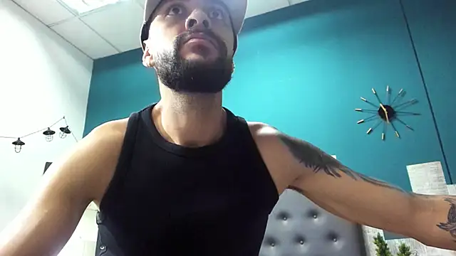 Axel Blazzee online show from March 23, 2026, 3:05 pm