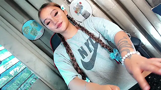 Jessicasfantasy online show from June 6, 2026, 9:25 am