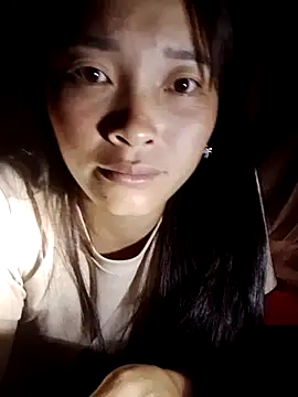 Phuongmyy online show from April 27, 2026, 3:21 pm