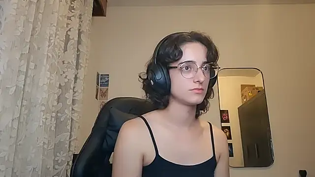 Snapshot of SanjuanaEytchison chatting on March 20, 2026, 10:42 am SanjuanaEytchison online show from March 20, 2026, 10:42 am