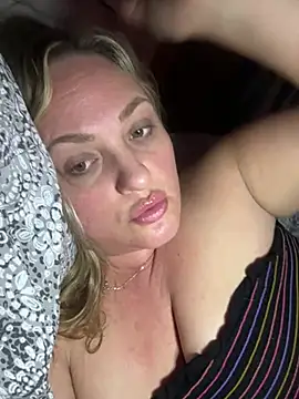 1SexyQueen online show from June 3, 2026, 9:56 am