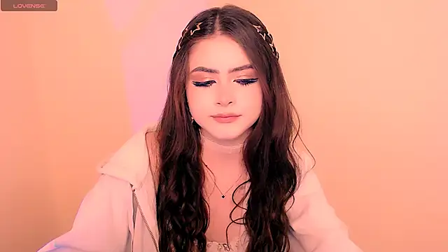 Snapshot of _LunnaBelle_ chatting on March 22, 2026, 12:52 pm LunnaBelle online show from March 22, 2026, 12:52 pm