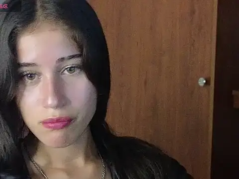 Bella Goddess  online show from June 20, 2026, 10:23 pm