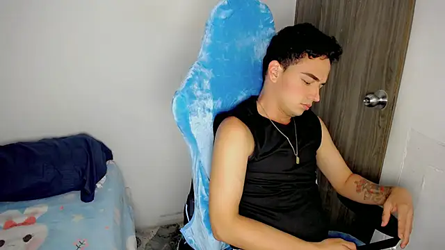 Mathias twinkk online show from March 29, 2026, 12:10 am