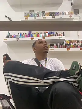 02Imanuel2005 online show from March 18, 2026, 12:14 am