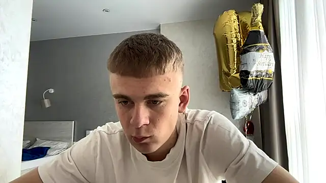 Snapshot of SoloFury chatting on May 30, 2026, 9:17 am SoloFury online show from May 30, 2026, 9:17 am