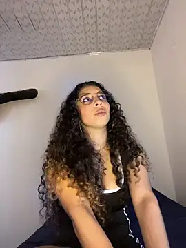 katniss everdeen  online show from March 24, 2026, 2:33 pm