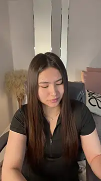 IceIcebabe  online show from March 21, 2026, 12:59 am
