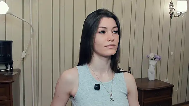 JulissaLipoma online show from March 29, 2026, 7:52 am
