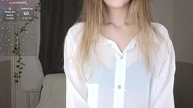 Emily Nelsonn online show from June 7, 2026, 6:00 pm