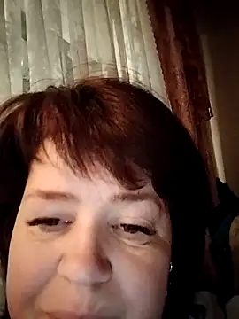 ViktoriaToytor55 online show from May 4, 2026, 8:05 pm