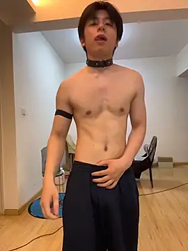 kissbaby-111 online show from July 13, 2026, 1:47 pm