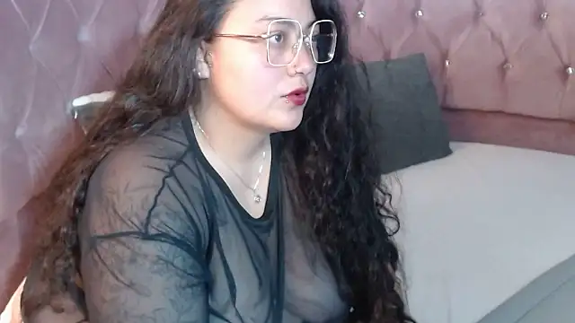 AvaRyd online show from April 19, 2026, 5:18 am