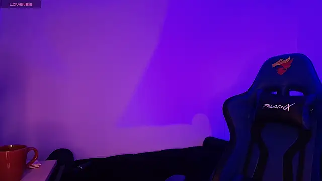 Snapshot of Nicolwhitee chatting on March 27, 2026, 12:05 pm Nicolwhitee online show from March 27, 2026, 12:05 pm