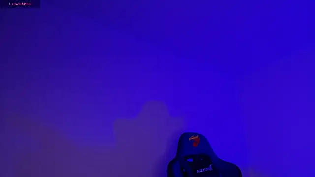 Snapshot of Nicolwhitee chatting on March 28, 2026, 12:05 pm Nicolwhitee online show from March 28, 2026, 12:05 pm