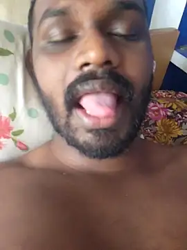 Snapshot of singletamilguy chatting on March 27, 2026, 9:10 am singletamilguy online show from March 27, 2026, 9:10 am