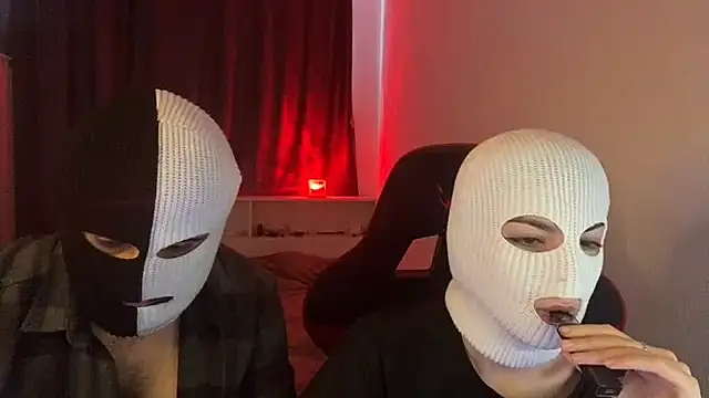 Snapshot of Fierybllow chatting on March 20, 2026, 8:41 am Fierybllow online show from March 20, 2026, 8:41 am