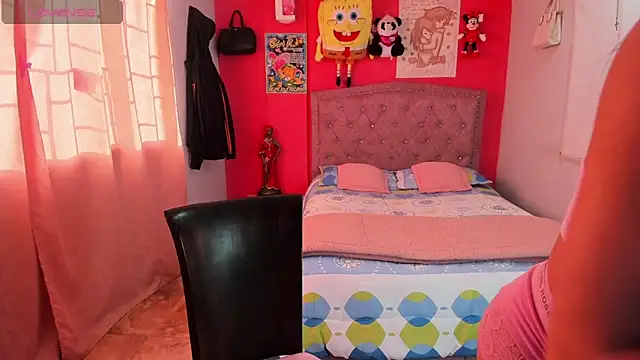Snapshot of Sofia_Hot_Latina chatting on June 18, 2026, 8:57 pm Sofia Hot Latina online show from June 18, 2026, 8:57 pm