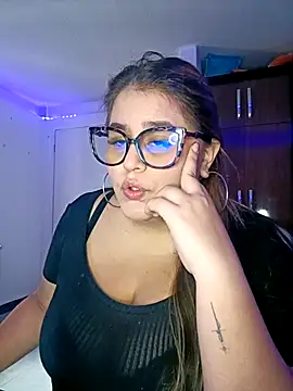 Snapshot of Bonny_rousse01 chatting on May 4, 2026, 12:34 pm Bonny rousse01 online show from May 4, 2026, 12:34 pm