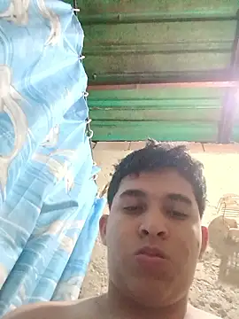 alee28728 online show from April 24, 2026, 6:49 am