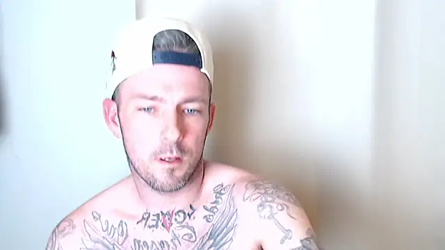 Snapshot of SkylarrGrey chatting on March 23, 2026, 6:50 am SkylarrGrey online show from March 23, 2026, 6:50 am