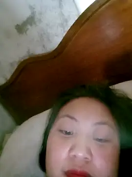 Snapshot of Emmi_cute9x chatting on March 28, 2026, 2:22 am Emmi cute9x online show from March 28, 2026, 2:22 am