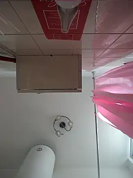 Snapshot of FINCHELABARCAVA chatting on April 15, 2026, 7:48 am FINCHELABARCAVA online show from April 15, 2026, 7:48 am