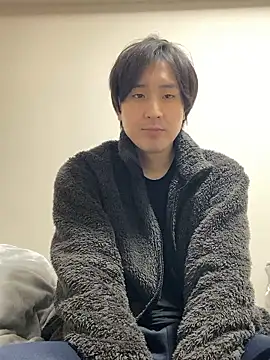 youta200 online show from April 19, 2026, 1:32 pm