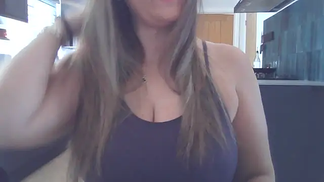 Goddess-GraceX online show from April 2, 2026, 12:25 pm