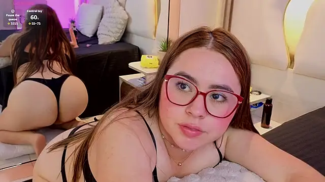 Renata Jones1 online show from May 11, 2026, 4:04 pm