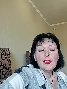 Snapshot of HelgaDennis chatting on April 5, 2026, 2:58 pm HelgaDennis online show from April 5, 2026, 2:58 pm