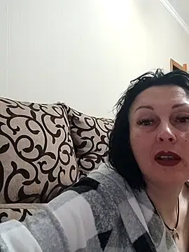 Snapshot of HelgaDennis chatting on April 14, 2026, 6:25 pm HelgaDennis online show from April 14, 2026, 6:25 pm