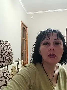 Snapshot of HelgaDennis chatting on April 27, 2026, 7:01 pm HelgaDennis online show from April 27, 2026, 7:01 pm