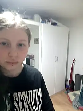 LinaMayer7 online show from March 26, 2026, 5:40 pm