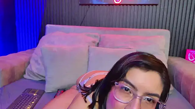 Snapshot of HannaMiller01_ chatting on April 19, 2026, 11:53 am HannaMiller01 online show from April 19, 2026, 11:53 am