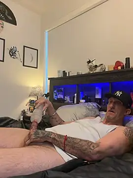 Snapshot of bilateralBKamputee chatting on April 4, 2026, 4:48 pm bilateralBKamputee online show from April 4, 2026, 4:48 pm