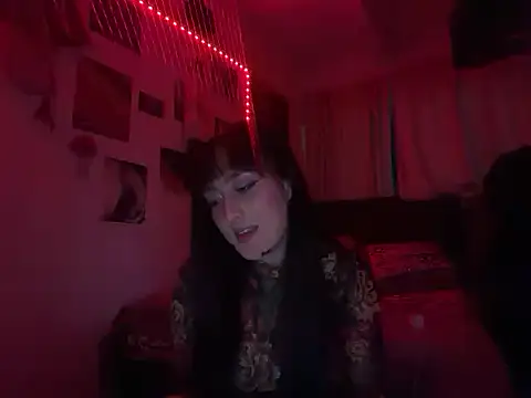 julilalu online show from March 20, 2026, 2:05 am